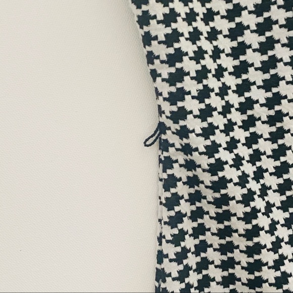 Teeze Me Houndstooth Off Shoulder Bodycon Dress - Picture 4 of 6